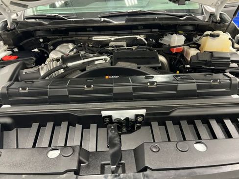 Used 2024 GMC Sierra 2500 Denali image 16