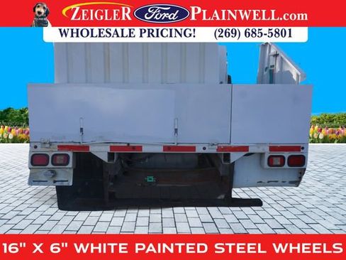 Used 2011 Ford E-450 and Econoline 450 Super Duty image 6