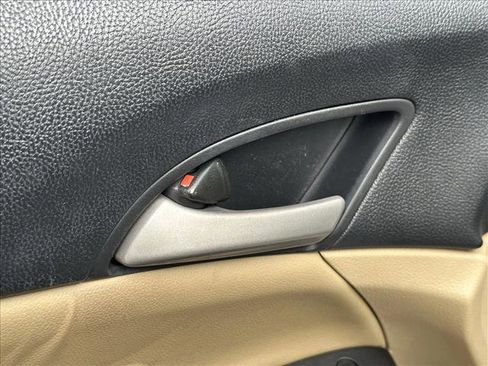 Used 2012 Honda Accord EX-L image 16