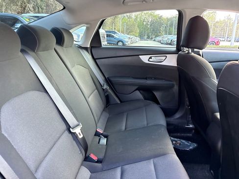 Used 2023 Kia Forte LXS w/ LXS Technology Package image 28