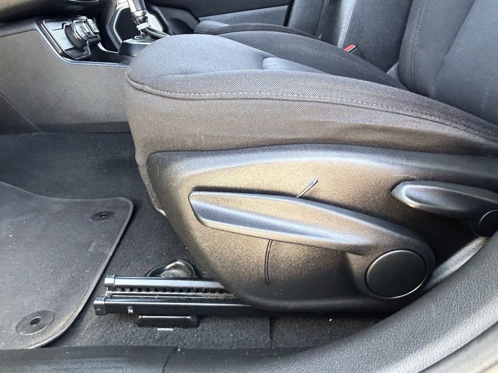 Used 2019 Jeep Renegade Sport w/ Sport Appearance Group AWD/4WD image 22