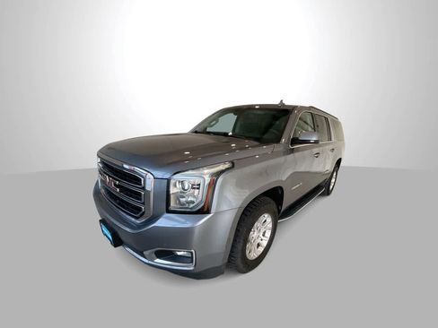 Used 2018 GMC Yukon XL SLT w/ Open Road Package image 4