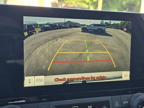 Used 2024 Toyota Grand Highlander AWD image 20