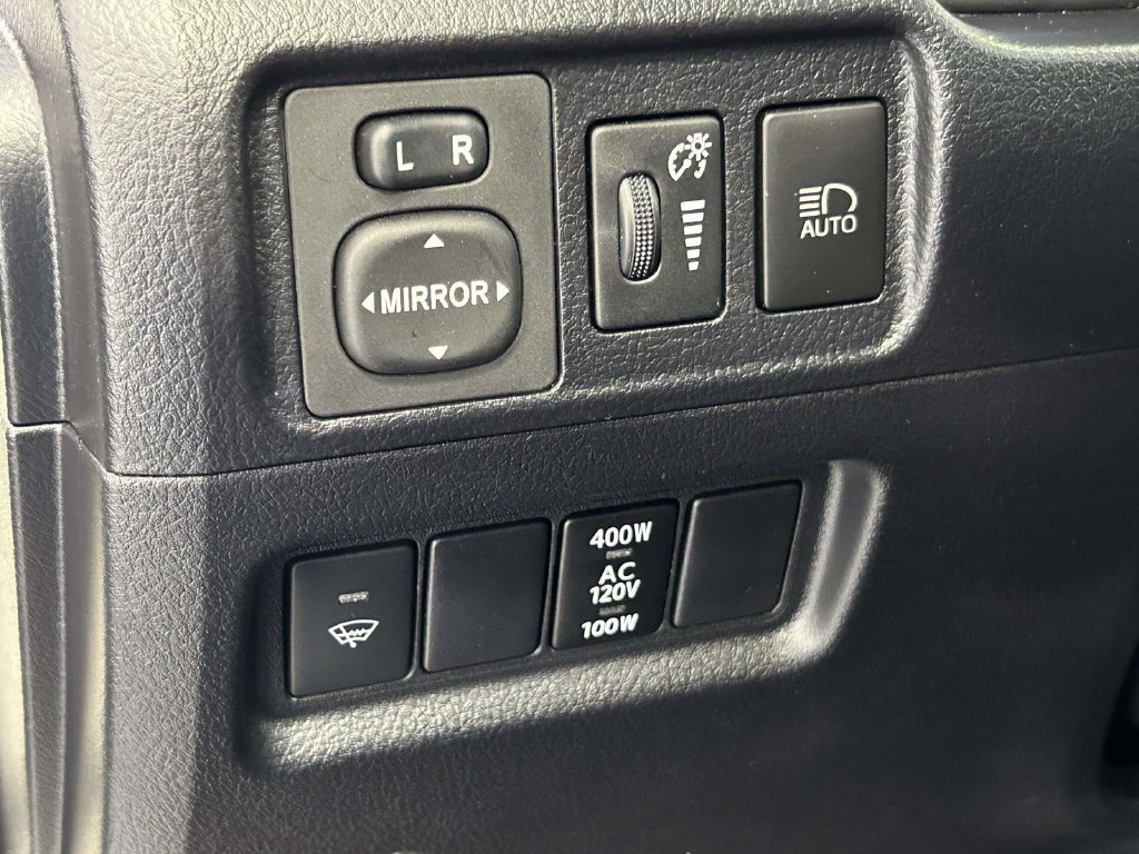 Used 2021 Toyota 4Runner Venture w/ Moonroof Package AWD/4WD image 19