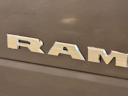 New 2026 RAM 2500 Big Horn AWD/4WD image 4