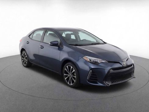 Used 2019 Toyota Corolla SE image 3