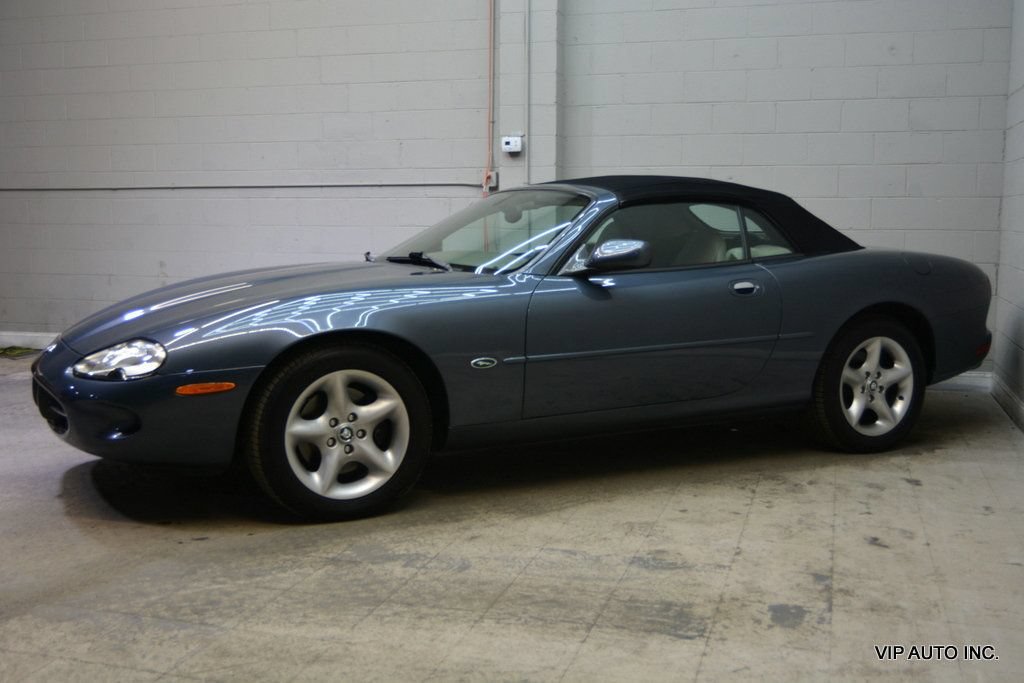Used 2000 Jaguar XK8 Convertible RWD image 6