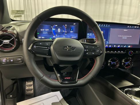Used 2024 Chevrolet Blazer EV RS image 15