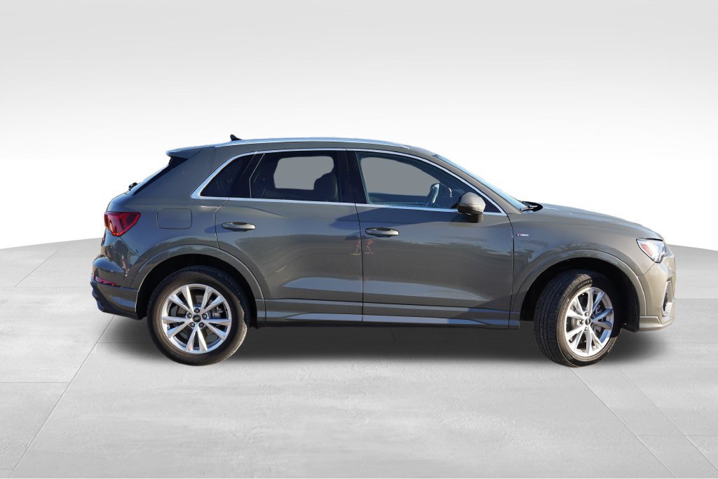 Used 2025 Audi Q3 2.0T Premium AWD/4WD image 3