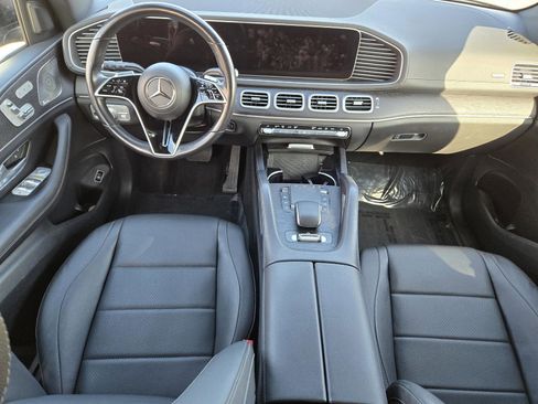 Used 2024 Mercedes-Benz GLS 450 4MATIC image 14