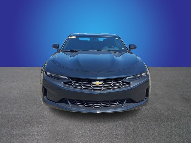 Used 2021 Chevrolet Camaro LT w/ Technology Package RWD image 2