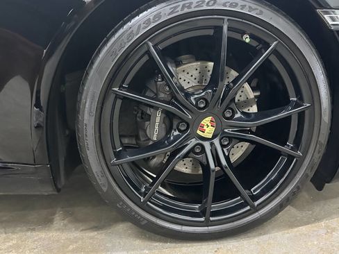 Used 2018 Porsche 911 Carrera image 27