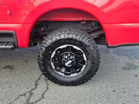 Used 2025 Ford F350 XLT w/ Tremor Off-Road Package image 9