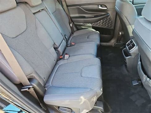 Used 2020 Hyundai Santa Fe SE image 19