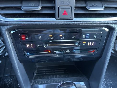 New 2026 Volkswagen Taos SEL AWD/4WD image 49