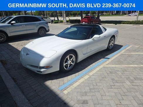 Used 2004 Chevrolet Corvette Coupe image 4