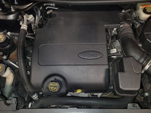Used 2017 Ford Explorer XLT FWD image 30