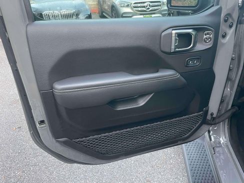 Used 2023 Jeep Wrangler Sahara w/ Cold Weather Group image 16