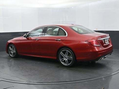 Used 2020 Mercedes-Benz E 350 Sedan image 3