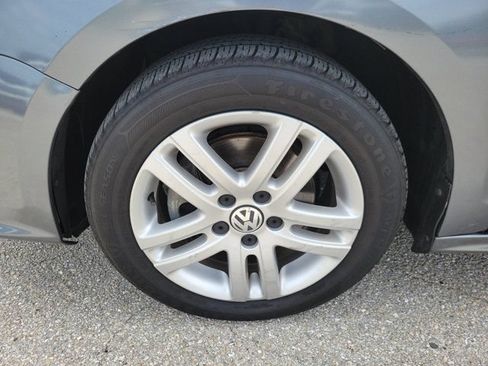 Used 2018 Volkswagen Jetta S FWD image 4