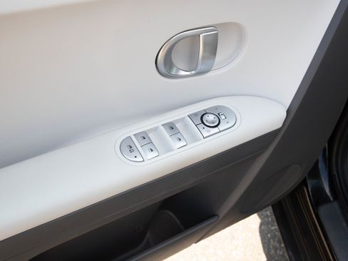 Certified 2024 Hyundai Ioniq 5 SEL AWD/4WD image 19