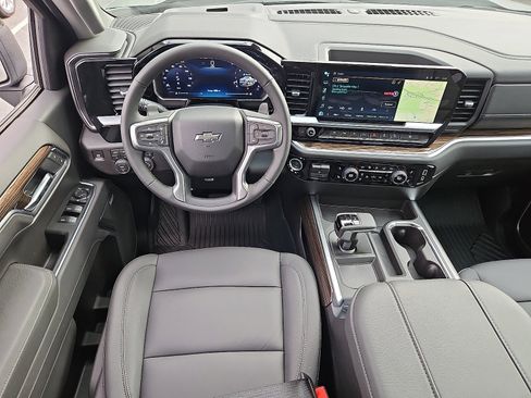 New 2026 Chevrolet Silverado 1500 RST w/ Z71 Off-Road Package AWD/4WD image 6