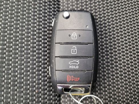 Used 2017 Kia Forte LX FWD image 32
