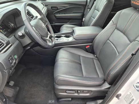Used 2024 Honda Passport TrailSport image 19