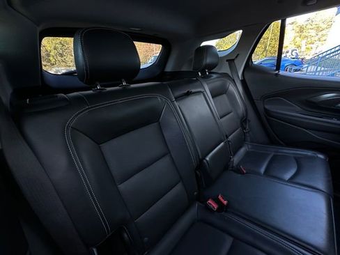 Used 2022 GMC Terrain SLT image 39