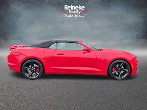Used 2021 Chevrolet Camaro SS RWD image 4
