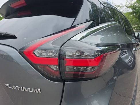Used 2019 Nissan Murano Platinum FWD image 19
