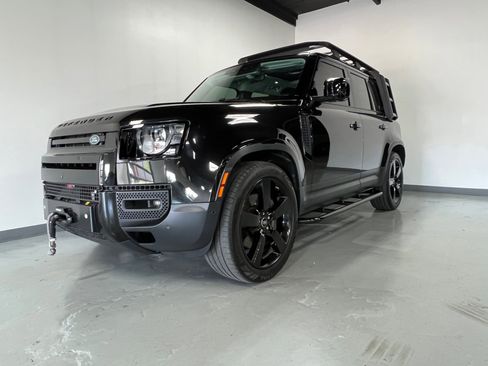 Used 2020 Land Rover Defender 110 HSE image 8