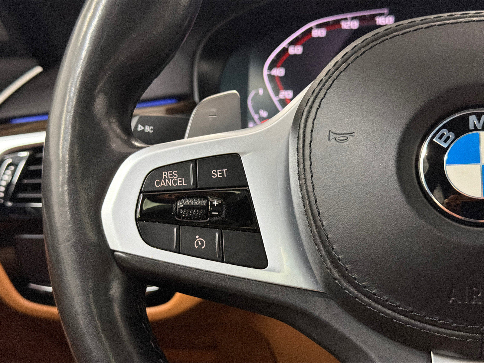 Used 2020 BMW M550i xDrive AWD/4WD image 21