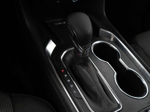 Used 2023 Chevrolet Traverse LT image 26