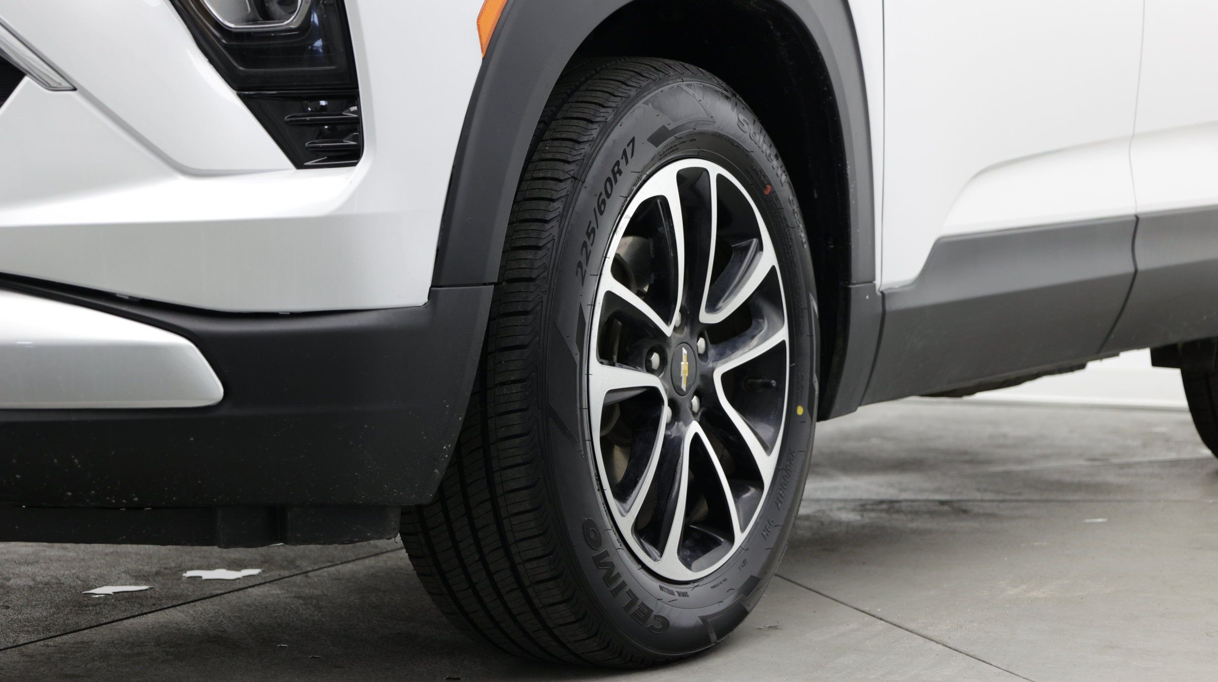 Used 2024 Chevrolet TrailBlazer LT w/ LT Cold Weather Package FWD image 10