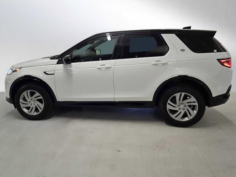 Certified 2025 Land Rover Discovery Sport Dynamic SE image 3