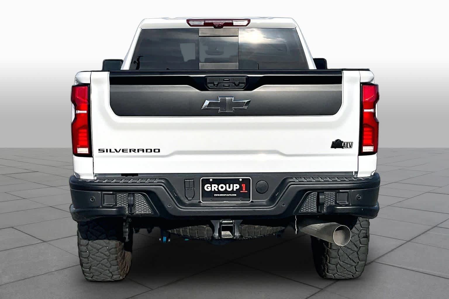 Used 2026 Chevrolet Silverado 2500 ZR2 w/ ZR2 Bison Edition AWD/4WD image 8
