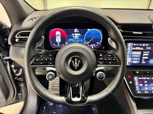 Used 2023 Maserati Grecale Modena image 15