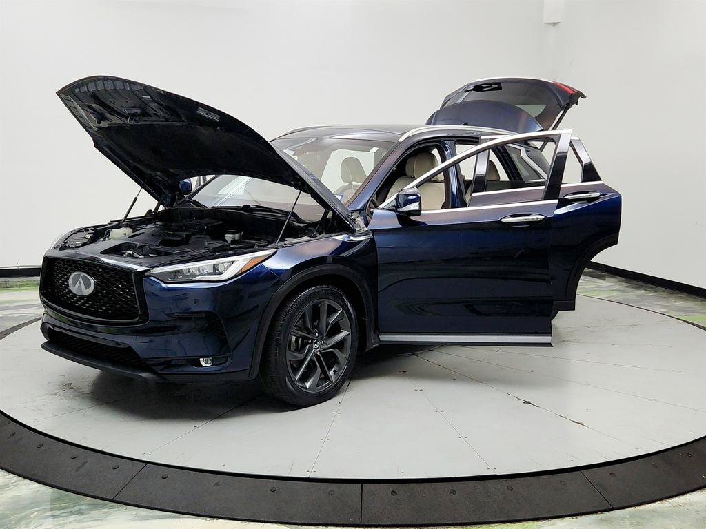 Used 2019 INFINITI QX50 Essential w/ Sensory Package FWD image 9