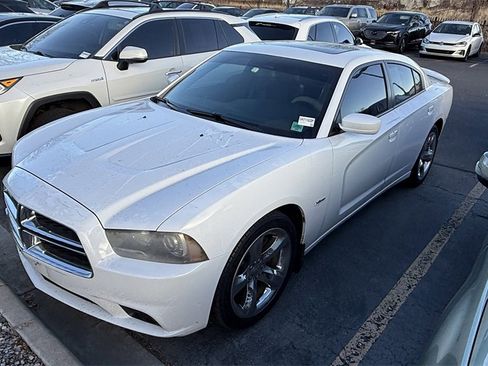 Used 2013 Dodge Charger R/T image 2
