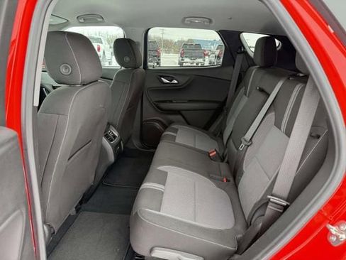 Used 2025 Chevrolet Blazer LT image 12