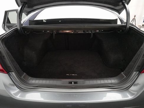 Used 2018 Nissan Altima 2.5 SR image 10