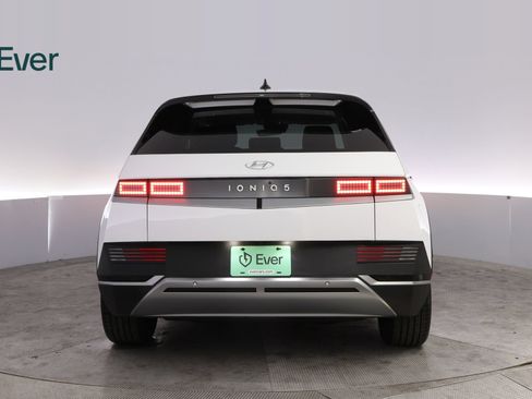 Used 2024 Hyundai Ioniq 5 SEL RWD image 15