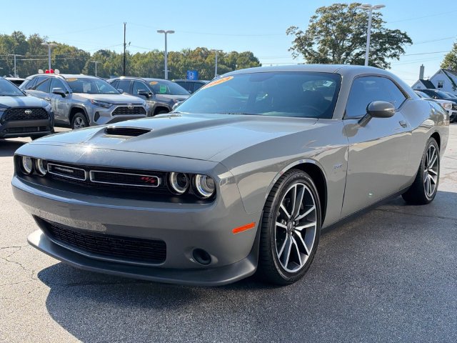 Used 2023 Dodge Challenger R/T RWD image 8