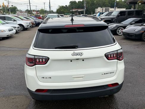 Used 2018 Jeep Compass Limited AWD/4WD image 13