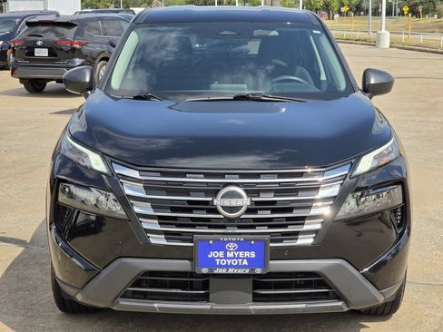 Used 2025 Nissan Rogue S AWD/4WD image 3