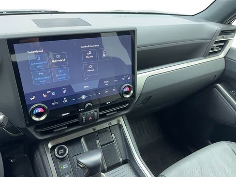 Used 2024 Lexus GX 550 w/ Cold Area Package image 20