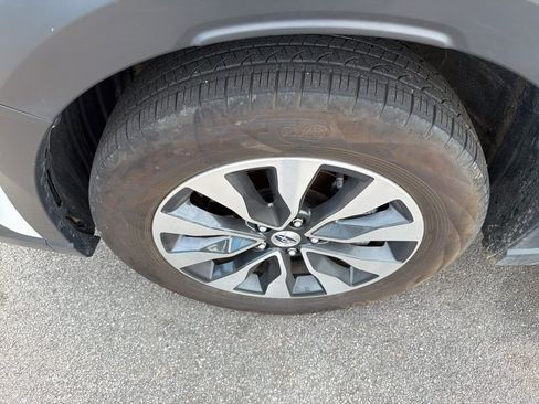 Used 2024 Subaru Outback Limited XT AWD/4WD image 12