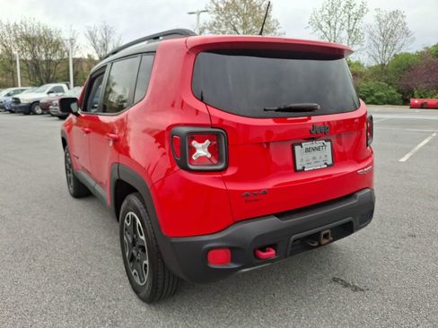 Used 2016 Jeep Renegade Trailhawk AWD/4WD image 8