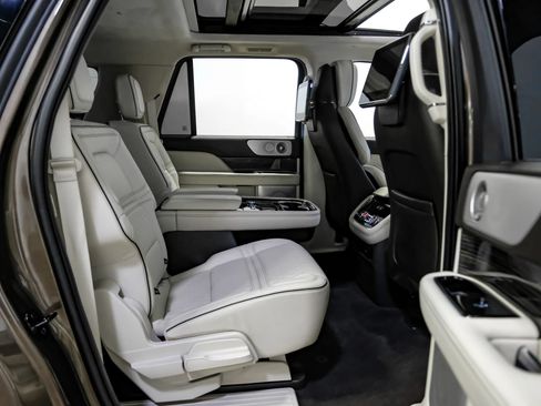 Used 2020 Lincoln Navigator L Black Label AWD/4WD image 29